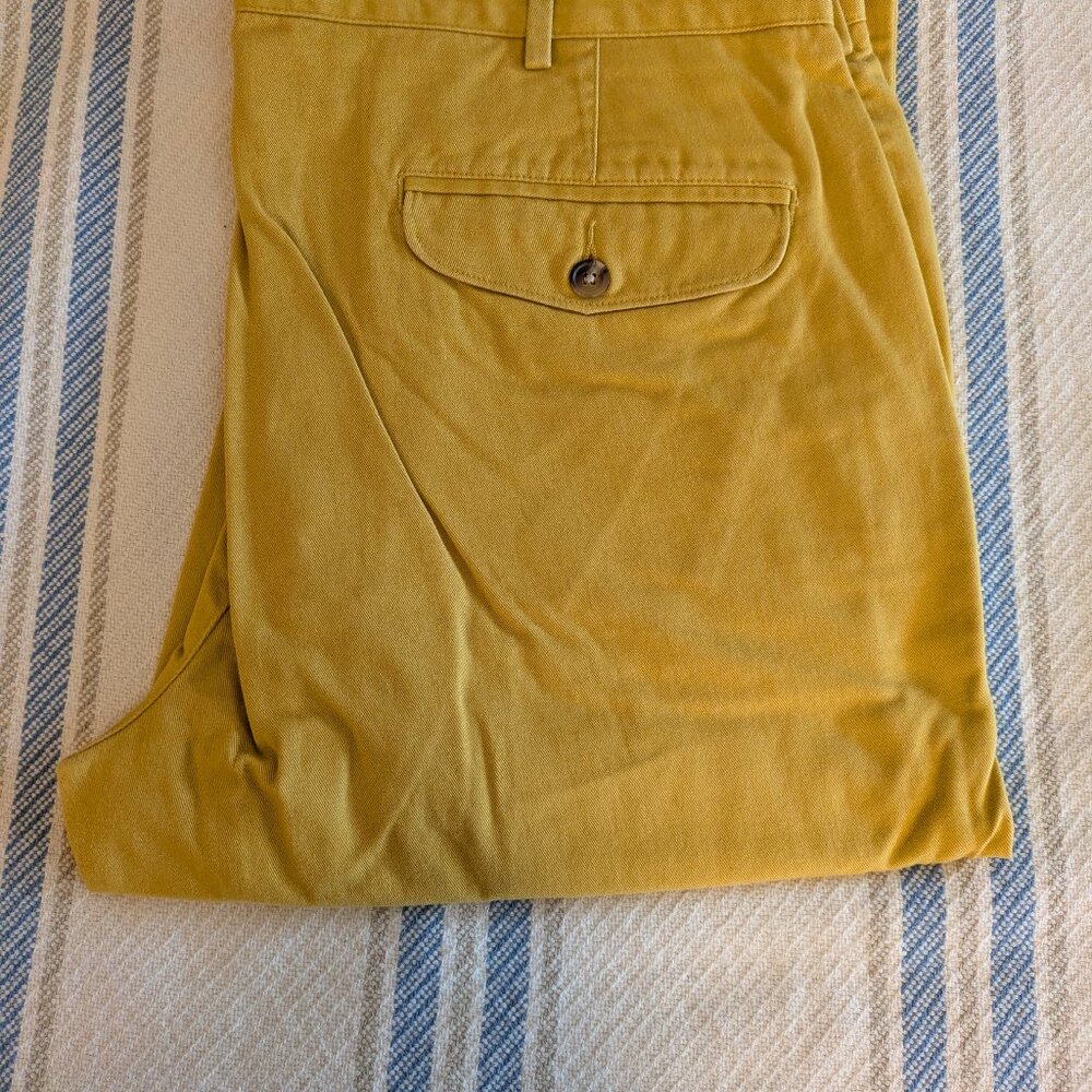 Land's End Men's Tailored Fit Mustard (darker yellow color) Chino Pants. Size 38
